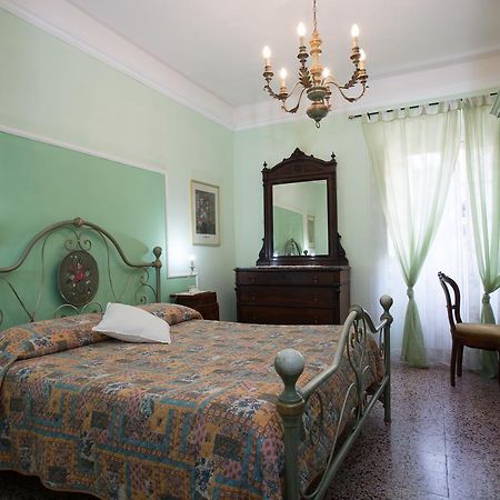 Corte Palazzo Picedi Benettini Sarzana Eksteriør billede