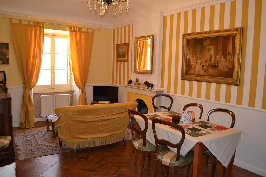 Corte Palazzo Picedi Benettini Sarzana Eksteriør billede