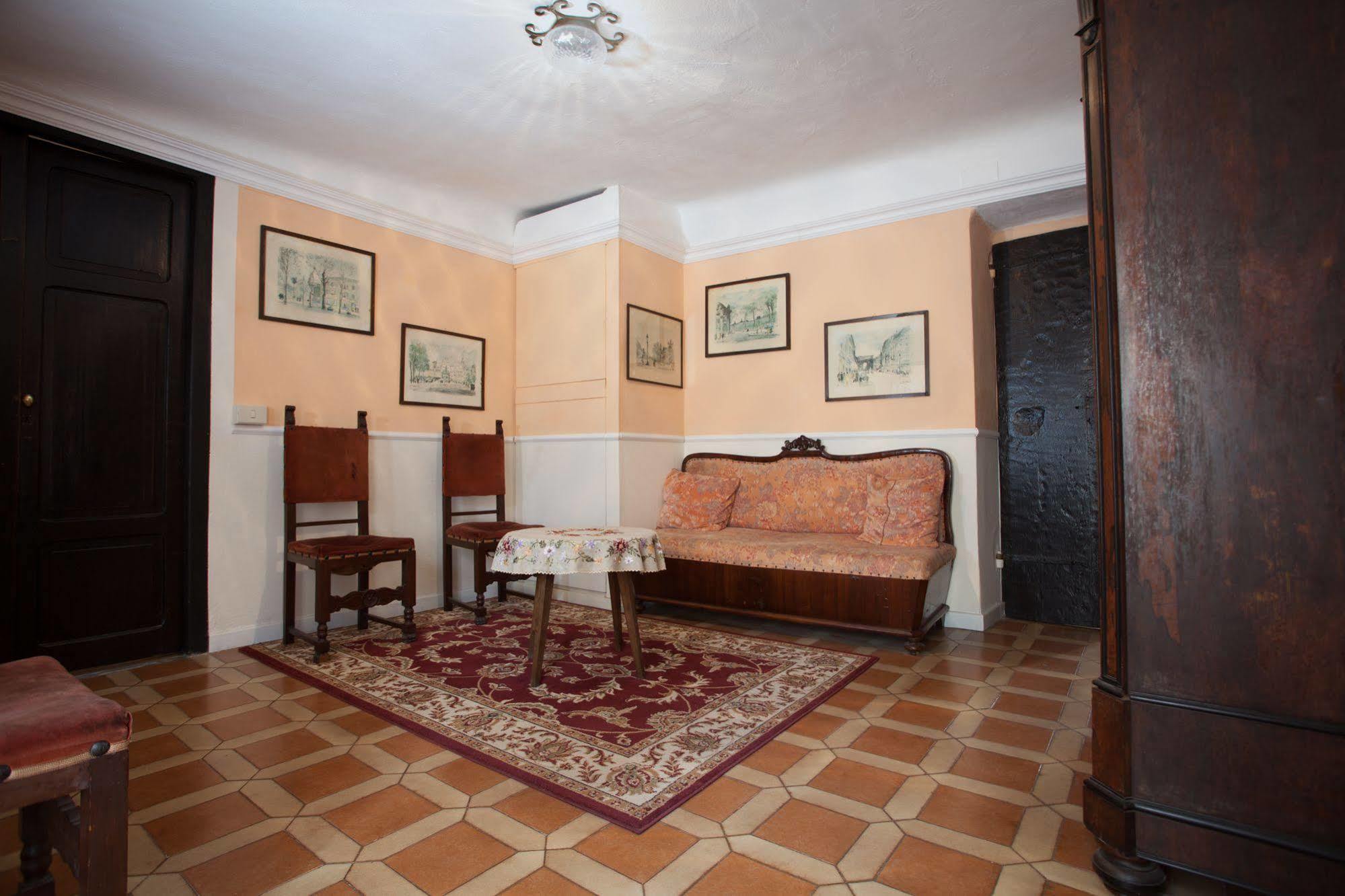 Corte Palazzo Picedi Benettini Sarzana Eksteriør billede
