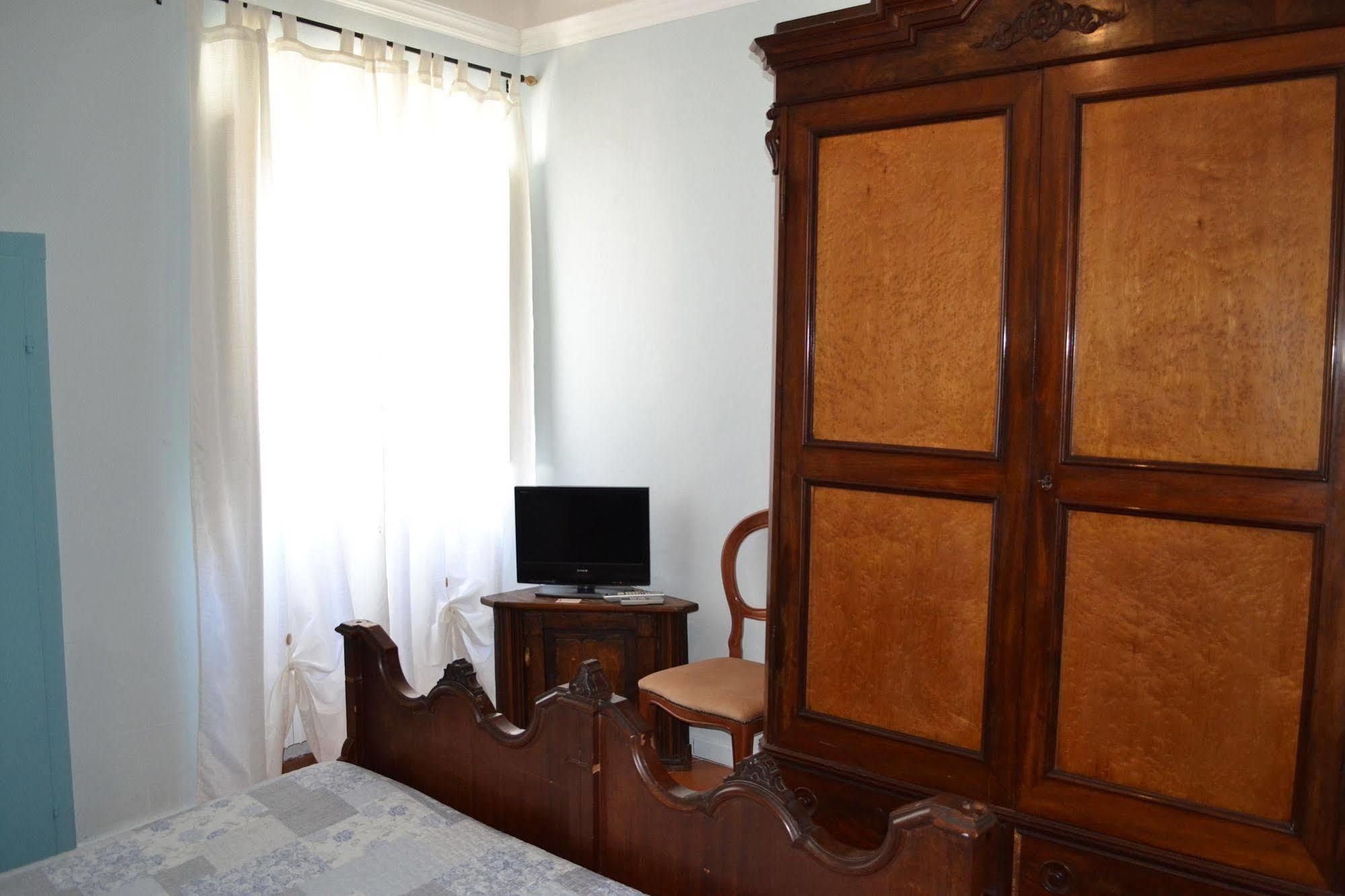 Corte Palazzo Picedi Benettini Sarzana Eksteriør billede